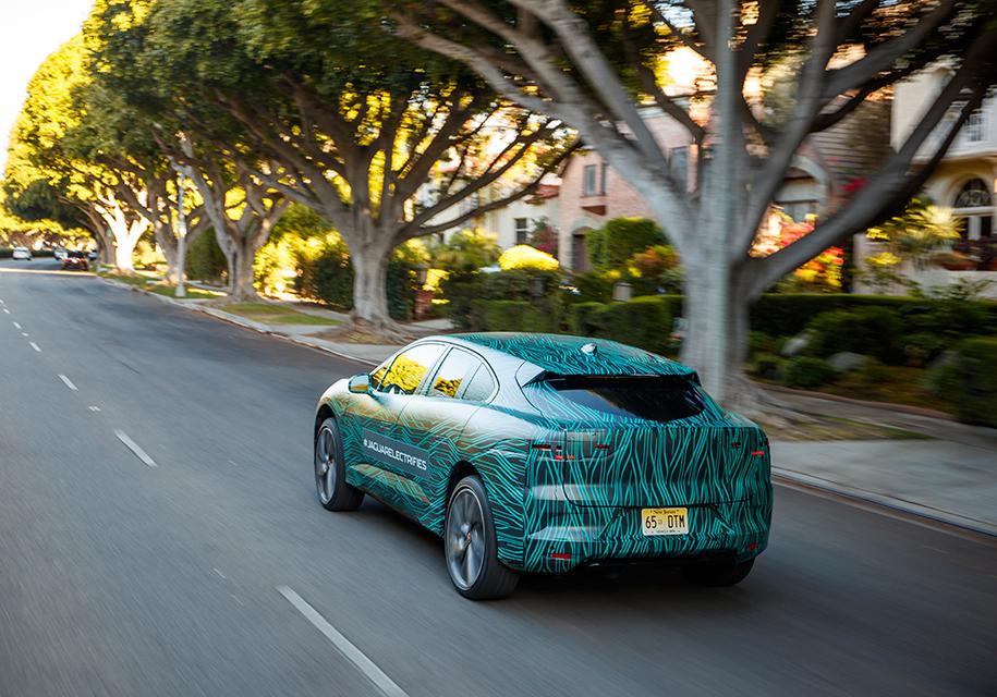 Jaguar узнал реальный запас хода электрического кроссовера I-Pace