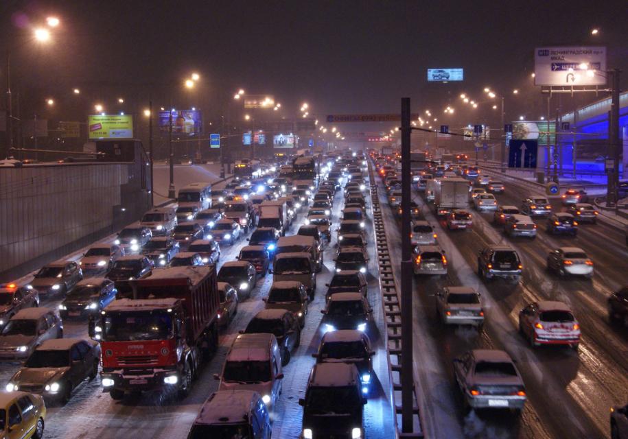 Россияне с начала года потратили на автомобили 1,5 триллиона рублей