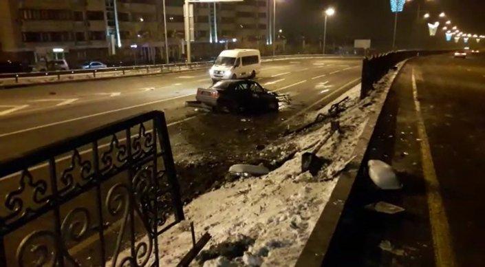 Водитель учинил разгром на ВОАД и сбежал с места ДТП в Алматы
