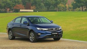 «Посвежевшая четырехдверка»: Geely обновила седан Emgrand GL

