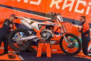 Гоночный кроссбайк KTM 450 SX-F Factory Edition 2018