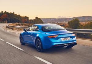 Спорткупе Alpine сделают легче и «прокачают» до 305 сил