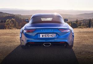 Спорткупе Alpine сделают легче и «прокачают» до 305 сил