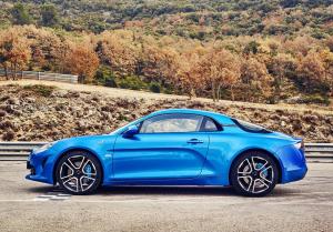 Спорткупе Alpine сделают легче и «прокачают» до 305 сил