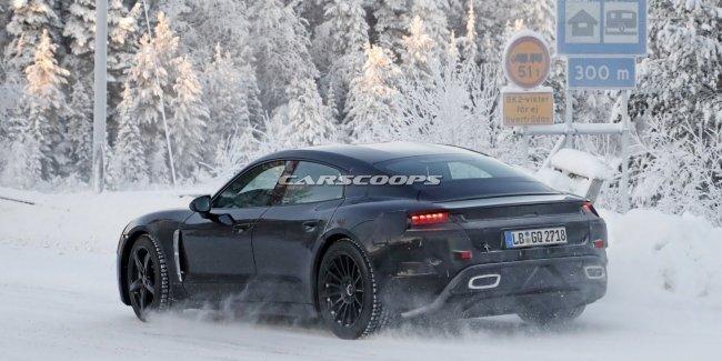 Porsche испытала свой первый электрокар в зимних условиях