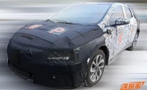 Компания Chevrolet вывела на тесты новый кроссовер