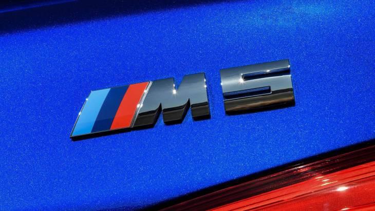 «Заряженный» BMW M5 получит гибридную модификацию