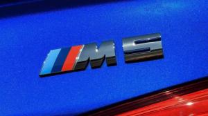 «Заряженный» BMW M5 получит гибридную модификацию