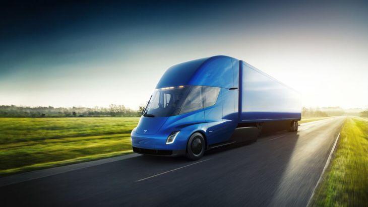 Tesla собрала свыше тысячи заявок на грузовик Semi