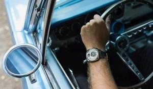 Датчане делают часы из старых Ford Mustang
