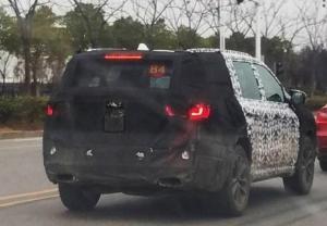 Jeep приступил к тестам нового кроссовера