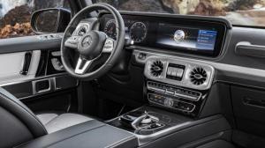 Mercedes официально рассекретил интерьер нового G-Class