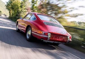 Компания Porsche показала старейший 911-й