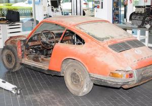 Компания Porsche показала старейший 911-й