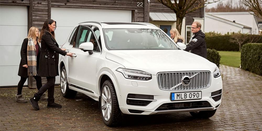 Volvo предоставит шведским семьям сотню беспилотных автомобилей


