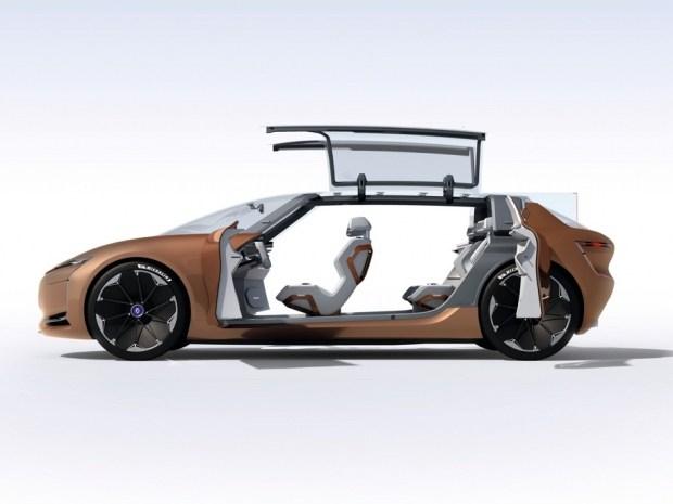 Renault создаст образовательный контент для пассажиров беспилотников