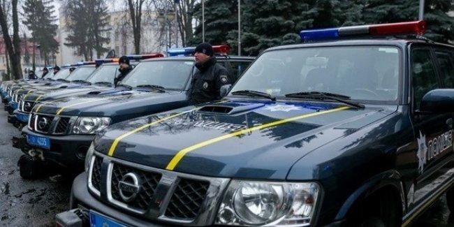 Нацполиция получила тяжелые внедорожники Nissan Patrol