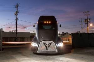 25-летний продавец недвижимости сделал конкурента тягачу Tesla