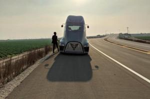 25-летний продавец недвижимости сделал конкурента тягачу Tesla
