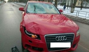 В Городке 18-летний водитель при обгоне сбил на переходе девушку. Она в реанимации