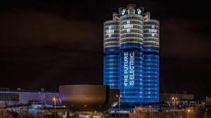 BMW продала в 2017 году более 100 тысяч электрифицированных автомобилей