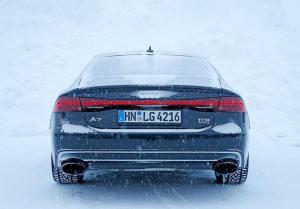 Сфотографирован прототип нового 600-сильного хэтчбека Audi RS7