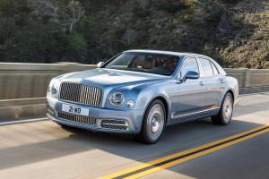Глава МИД Великобритании увидел хороший знак в поставке в Россию 300 Bentley за год