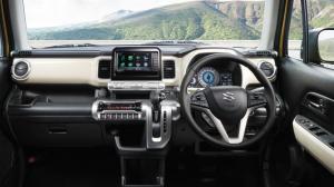 Suzuki выводит на рынок субкомпактный кроссовер XBee
