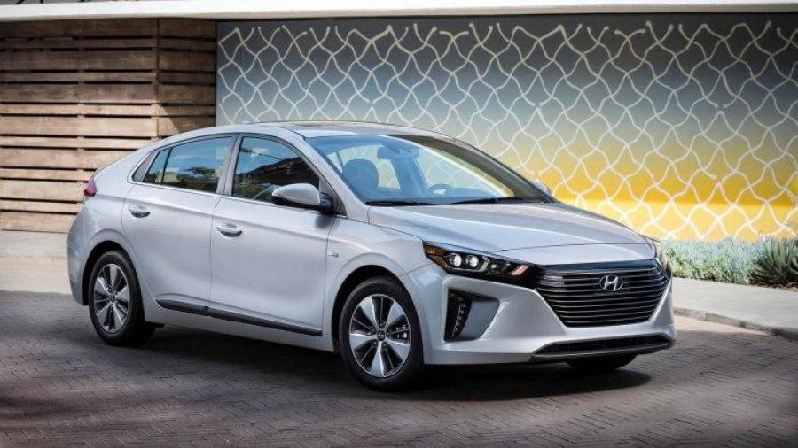Озвучены цены плагин-гибридной «пятидверки» Hyundai Ioniq PHEV