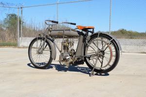 Старинный мотоцикл Pope Model K 1914 Стива Маккуина продадут с аукциона