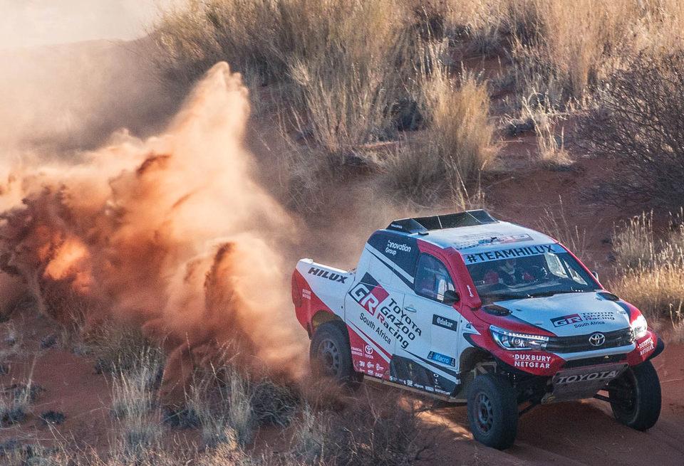 Заводская команда Toyota представила экипажи на «Дакар-2018»