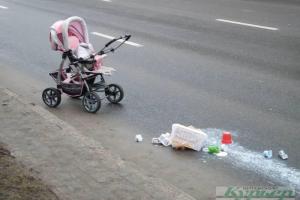 Водитель Acura сбил женщину с двумя маленькими детьми на переходе в Витебске