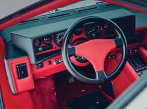 На аукцион выставят Lamborghini Countach, доработанный Горацио Пагани
