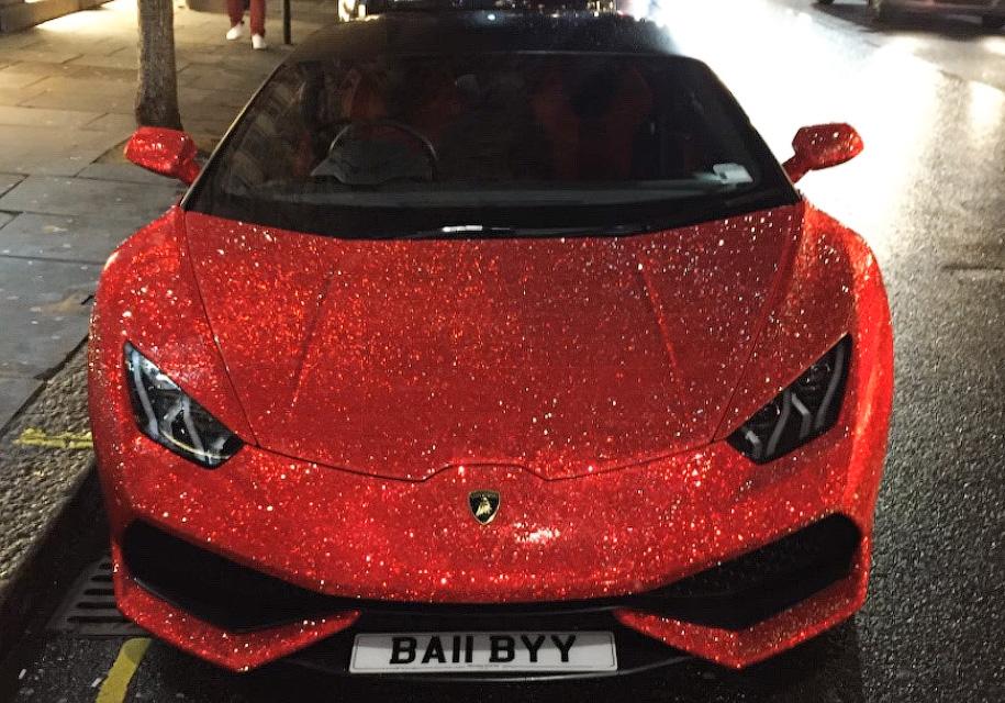 Lamborghini Huracan украсили стразами Сваровски: 1,3 миллиона кристаллов!