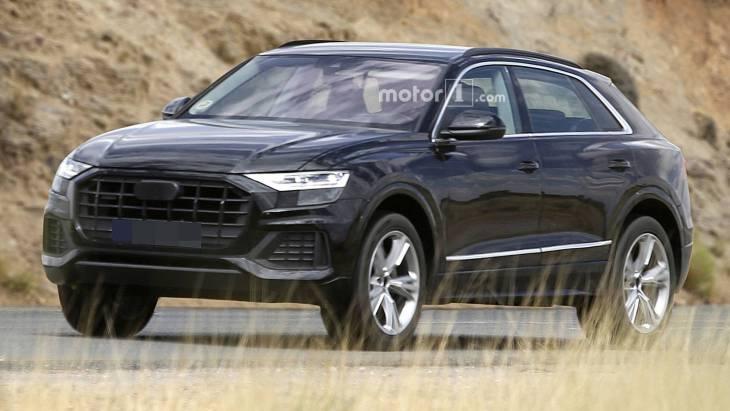 Кроссовер Audi Q8 замечен без камуфляжа