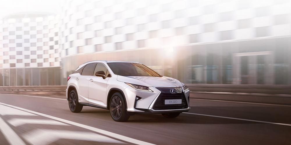 Кроссовер Lexus RX получил в России специальную версию