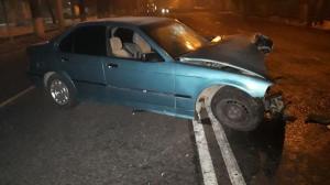 Авария «лоб в лоб» в Алматы: трое пострадавших