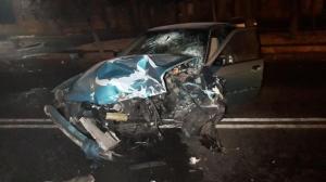 Авария «лоб в лоб» в Алматы: трое пострадавших
