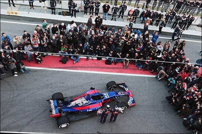 В Toro Rosso представят новую машину 25 февраля