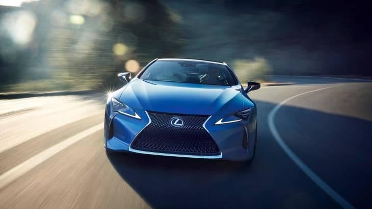 Lexus выпустит открытую и «заряженную» версию модели LC