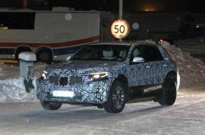 Mercedes начал испытания электрического кроссовера