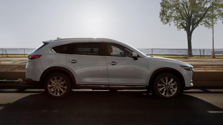 Кроссовер Mazda CX-8 раскупают «как горячие пирожки»