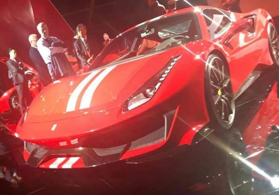 Самая мощная Ferrari с «восьмеркой»: первая фотография