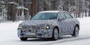 Mercedes вывел на испытания CLA следующего поколения