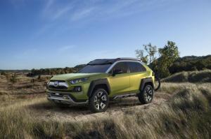 В США сфотографировали прототип нового Toyota RAV4