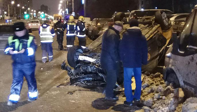 При ДТП в Крыму машину разорвало напополам, три человека погибли