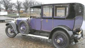 В РПЦ прокомментировали продажу Rolls-Royce царя Николая II