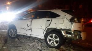 Водитель Toyota протаранил Lexus в Алматы: пострадали 2 человека