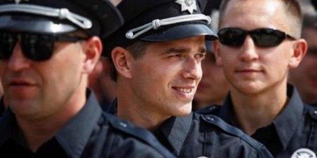 На дорогах Украины в 4 раза увеличится количество патрульных