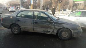 Авария на семерых – в Алматы из-за ДТП полностью блокирован перекресток